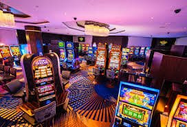 Platform gbslot yang menampilkan berbagai kategori permainan dan taruhan olahraga